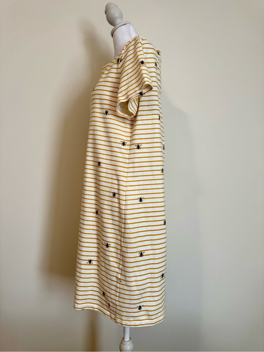Joules Yellow & White Striped Short-Sleeve Dress with Bee Embroidery size 12 🐝 - Picture 2 of 9